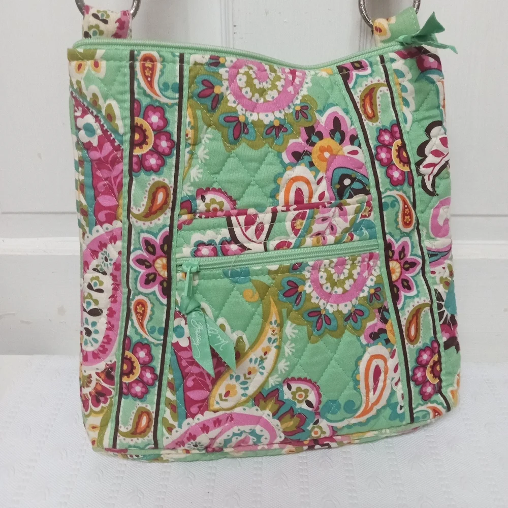 Vera Bradley Quitted Green Adjustable Crossbody Women's Purse - Picture 4 of 9
